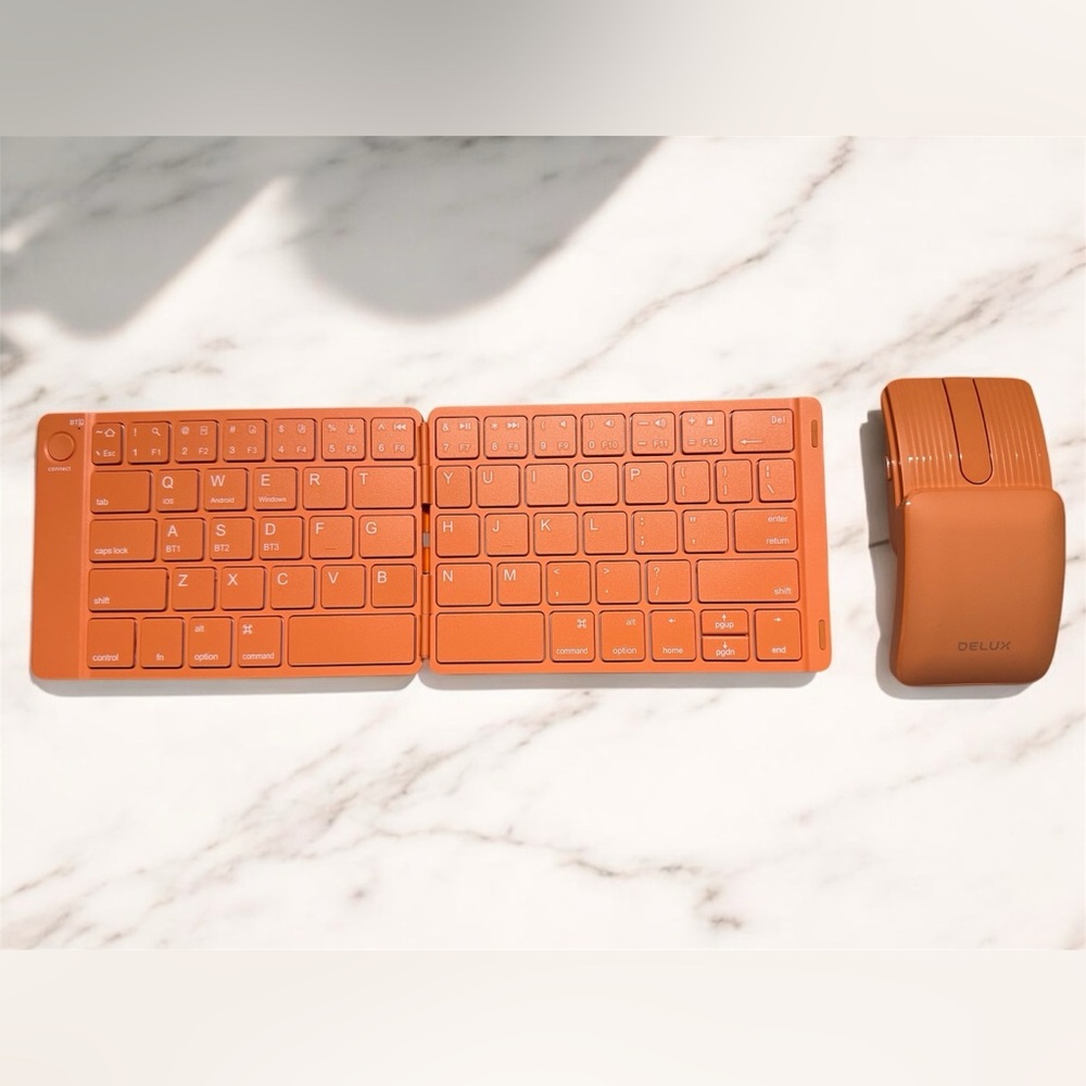 DELUX PockCombo Portable Keyboard and Mouse Wireless with Protective Case Orange